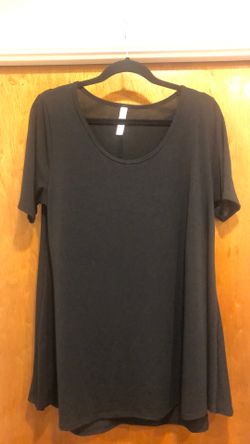 Women’s Black Shirt Sixe Large