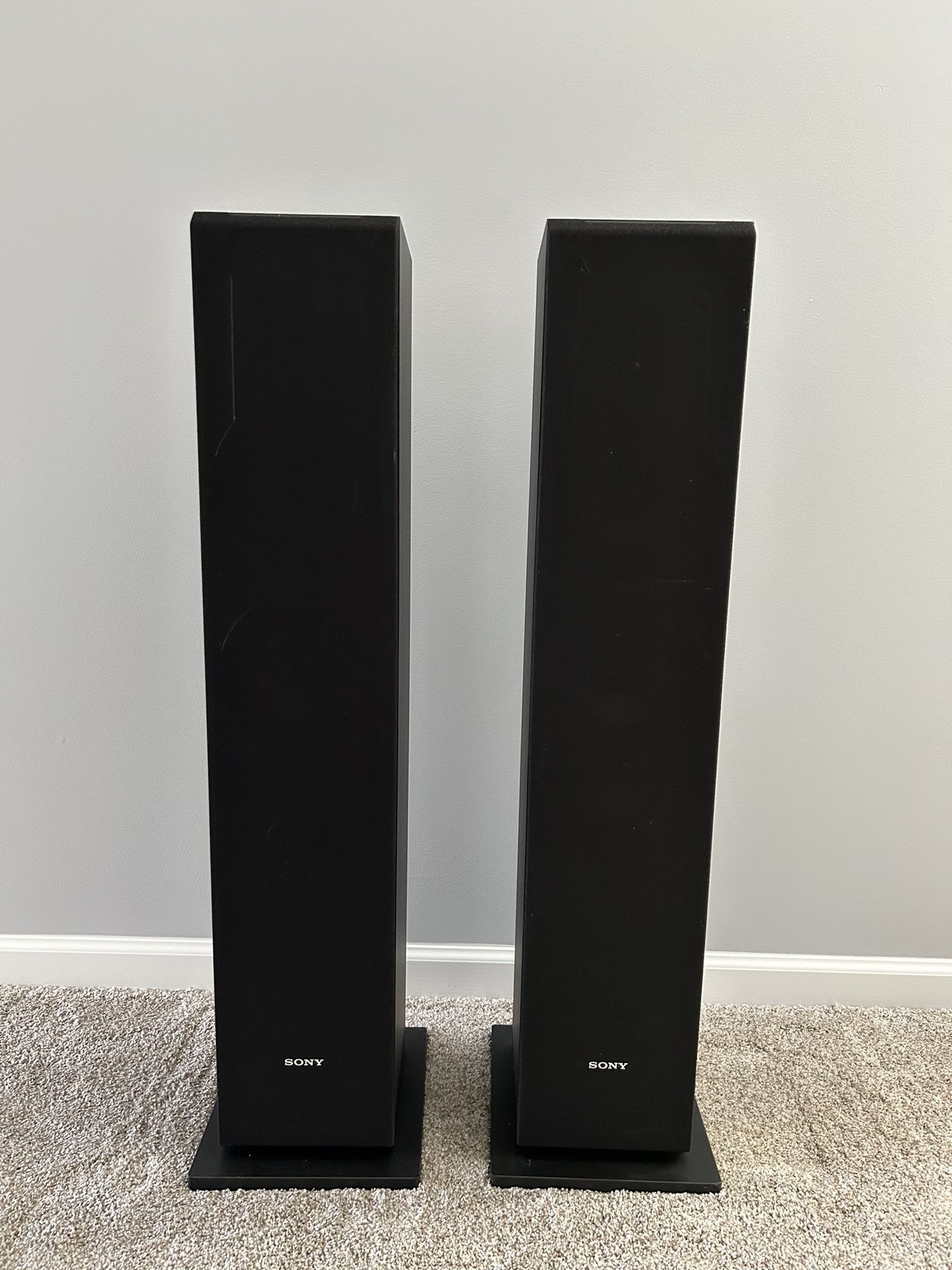 5.1 Sony surround sound system with receiver - Like New - More Than Half Off Retail!