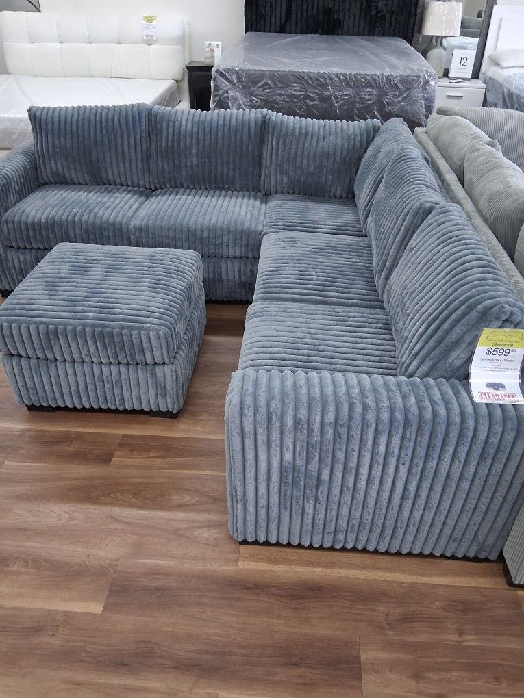New 3pc Sectional + Ottoman