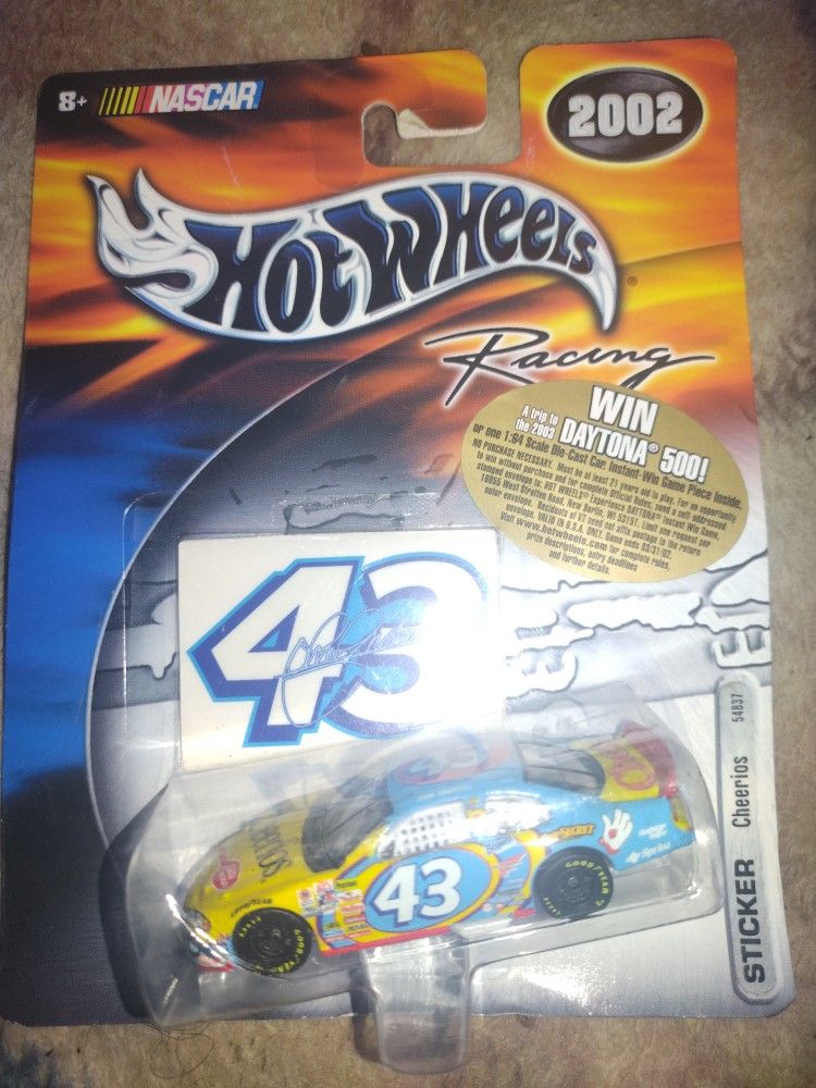 In Box Nascar Hot Wheels #43 Cheerios 2002
