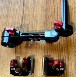 Zacuto Axis Mini Mount With Rosette Attachment for EVFs + Extra Cold Shoe Mounts