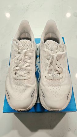 HOKA Clifton 10 shoes (Big Kids)