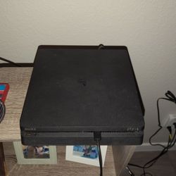 PS4 W/3 Controllers And Games