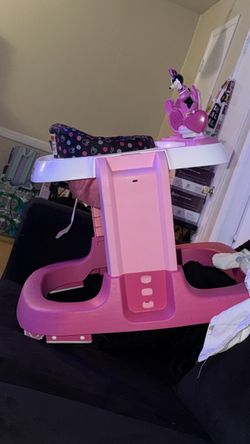 Minnie Mouse walker