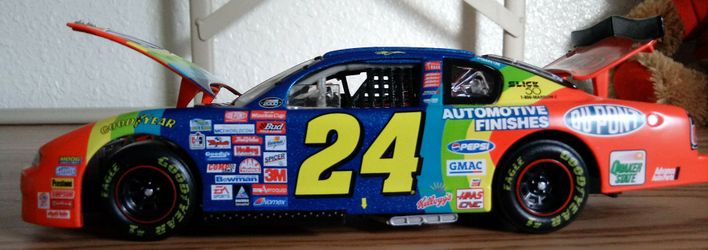 #24 DuPont Jeff Gordon