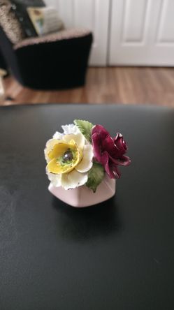 Randor Handmade/Painted Bone China Bowl With Flowers