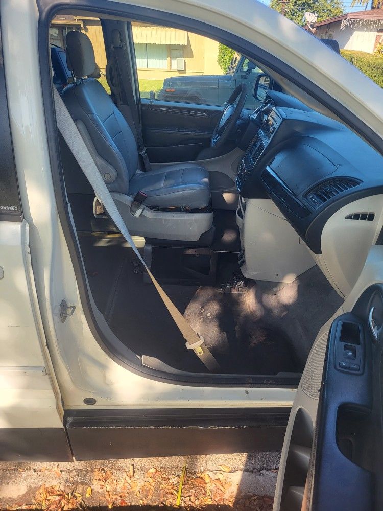 2013 Dodge Caravan/Grand Caravan