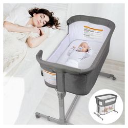 Bassinet Very Lightly Used 