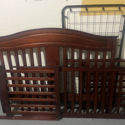 Convertible Crib Bed 