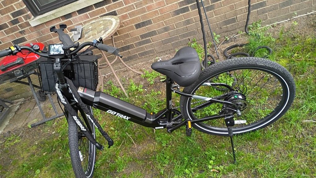 Go Trax E bike Only Owner Paid 1000