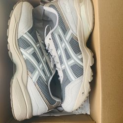  Asics 1090v2