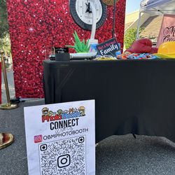 PHOTO BOOTH