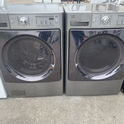 Kenmore Washer And Kenmore Eléctric Dryer 
