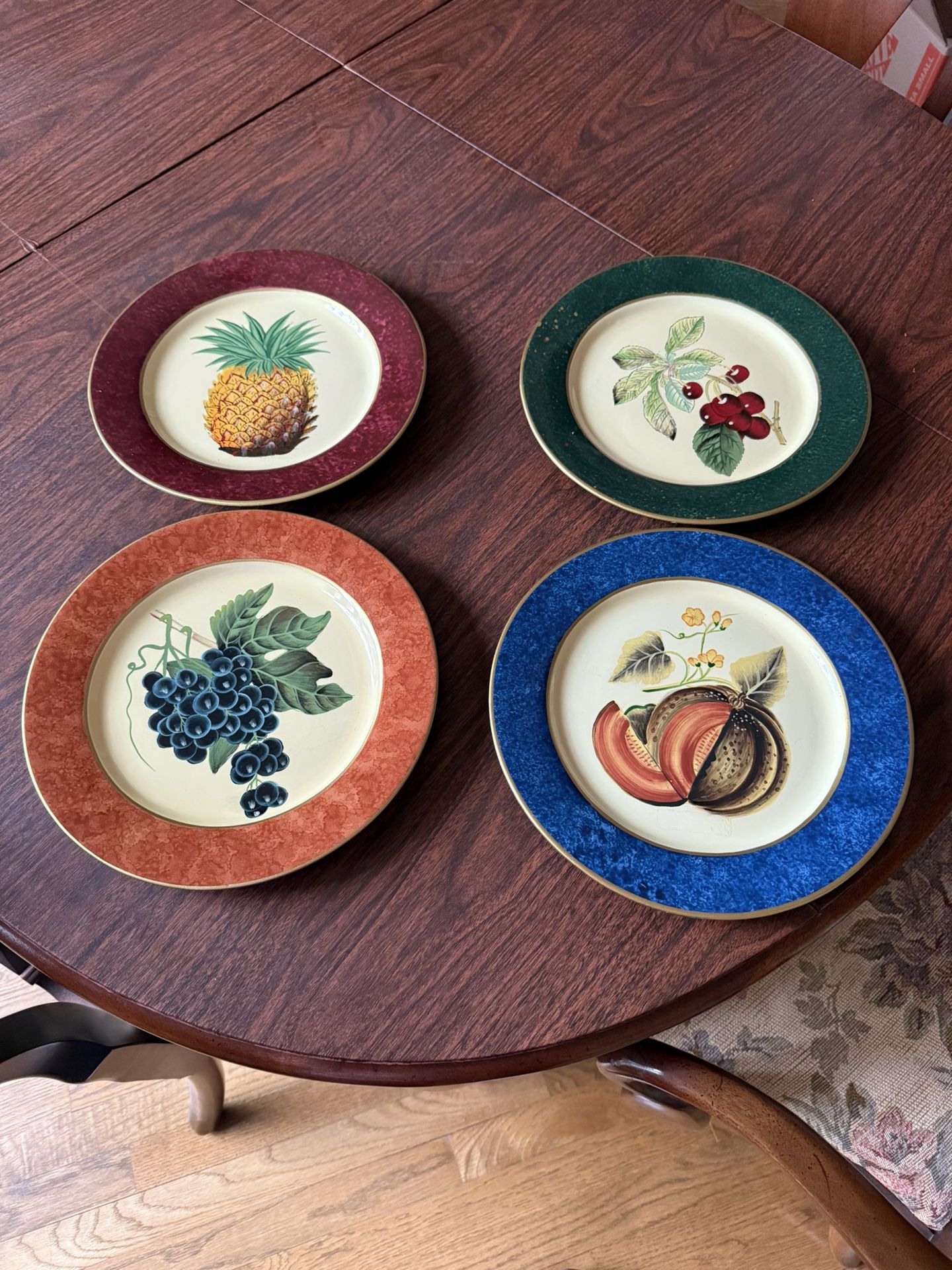 DECORATIVE PLATES 10inch