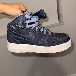 Nike Air Force 1 Mid