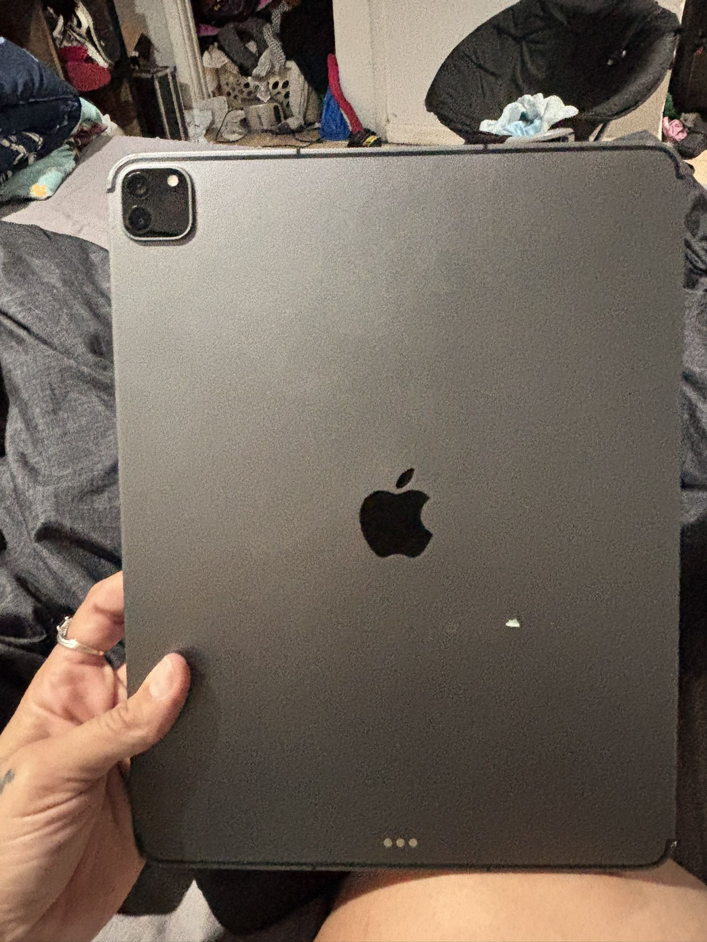 iPad 12.9 Pro 5th Gen
