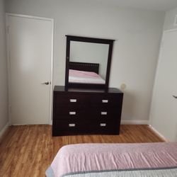 Brown Dresser With Mirror Set