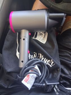Slopehill hair dryer with 2 attachments ⁶