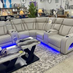Power Reclining Sectional $2,499