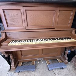Piano Antique Upright FREE