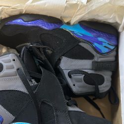 Aqua 8s Size 4Y