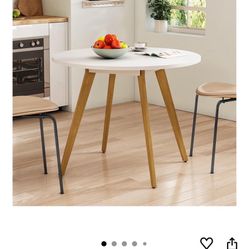 Like New Table & 2 Chairs