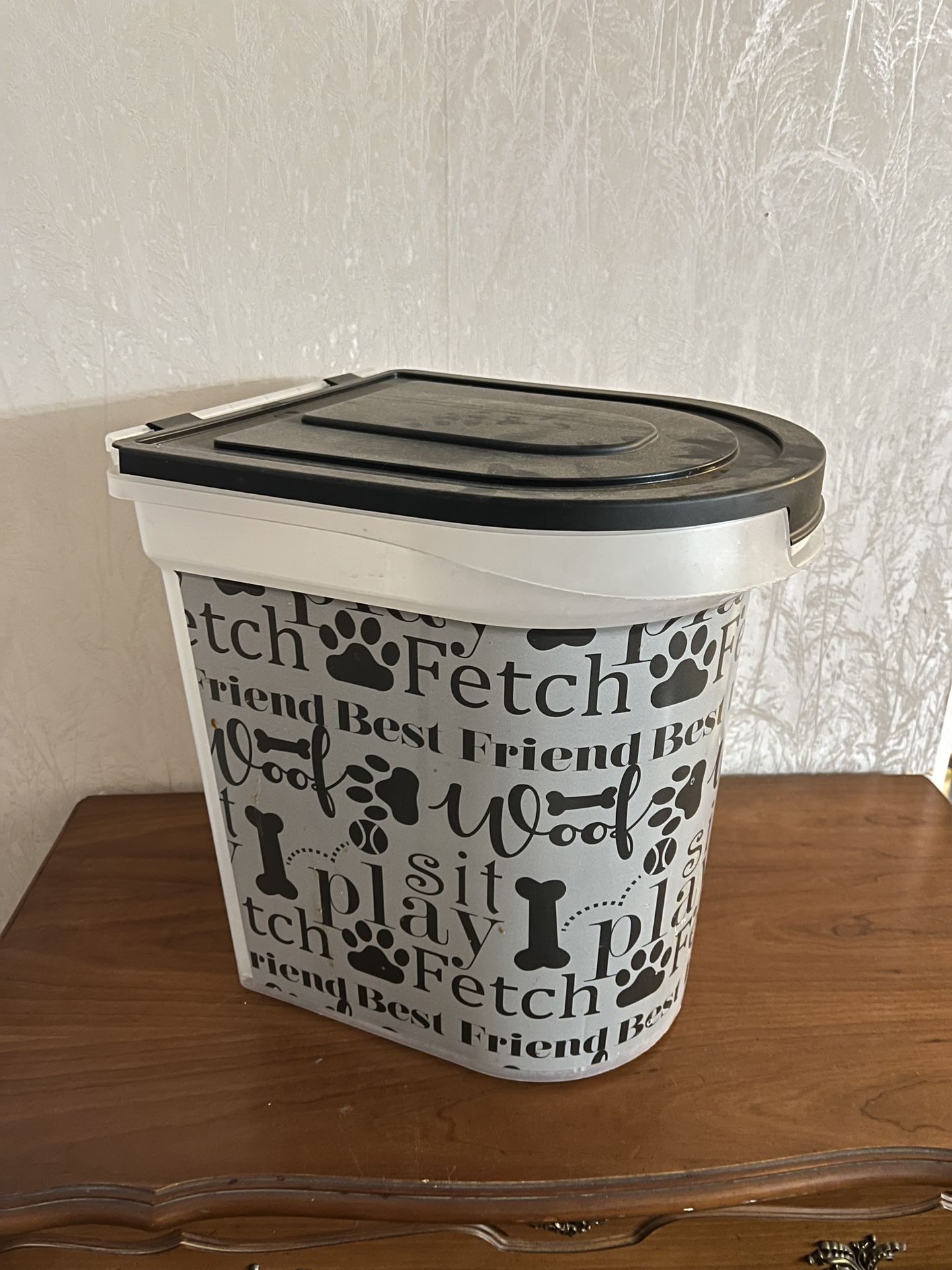 Mobile Pet Food Bin