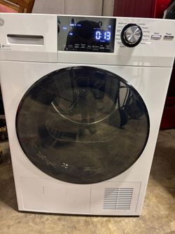 GE WHITE FRONT LOAD WASHER 