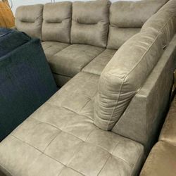 Maderla Pebble RAF Sectional /couch 999