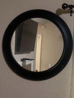 Wall mirror
