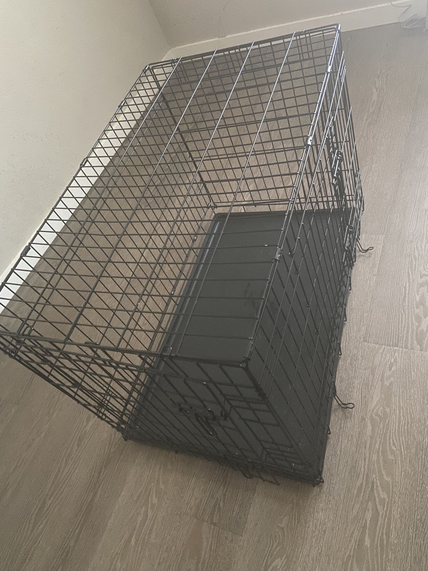 Dog Cage: Medium Large