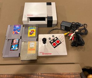 Nintendo NES - Zelda - Super Mario - Tetris - Duck Hunt