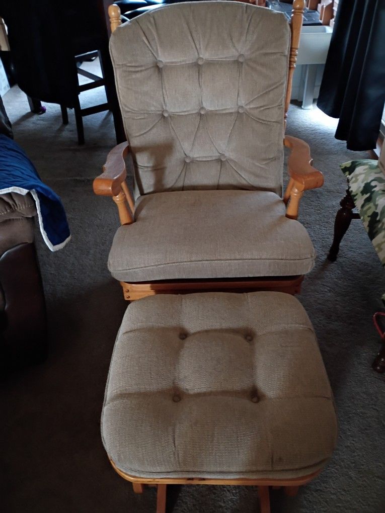 gliding chair with footstool