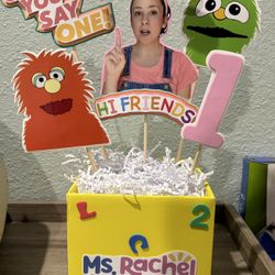 Mrs Rachel Party Centerpieces