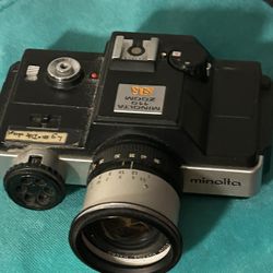 VINTAGE. MINOLTA.  CAMERA