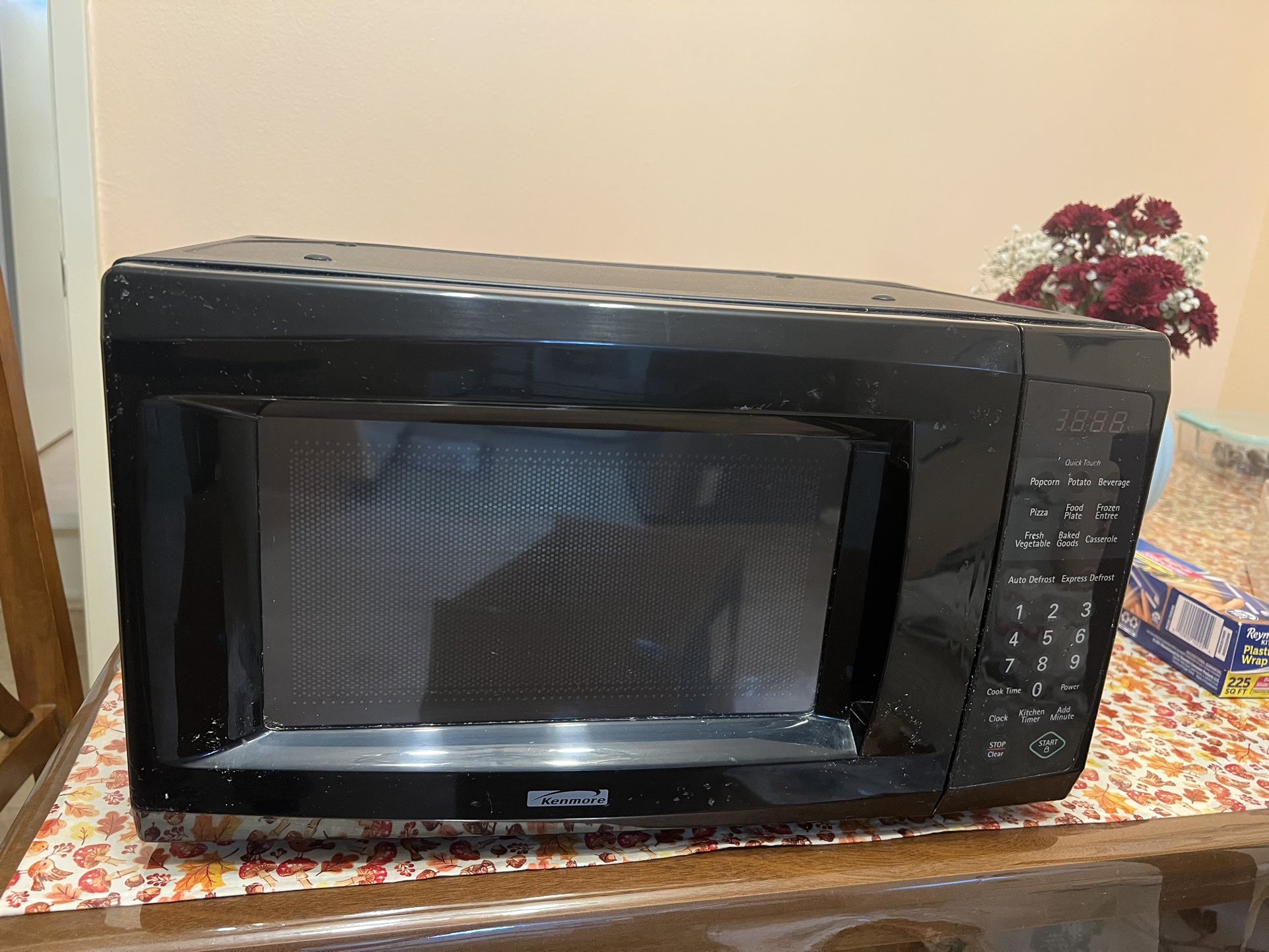 Black Kenmore Microwave 