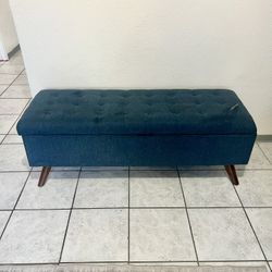 Threshold Storage Bench in blue