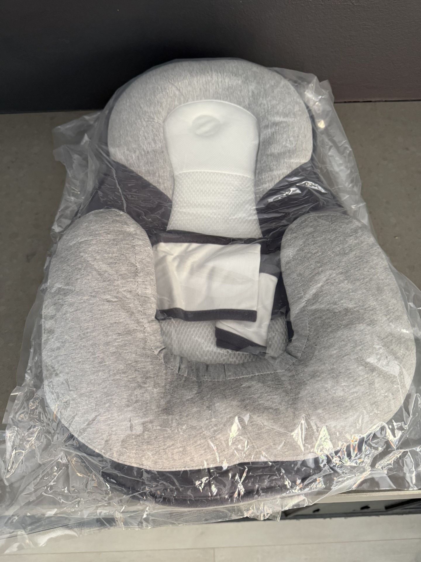 Baby lounger Pillow - Brand New