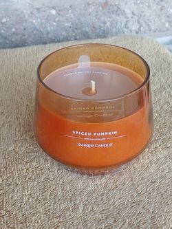 "YANKEE CANDLE CO" CANDLE 