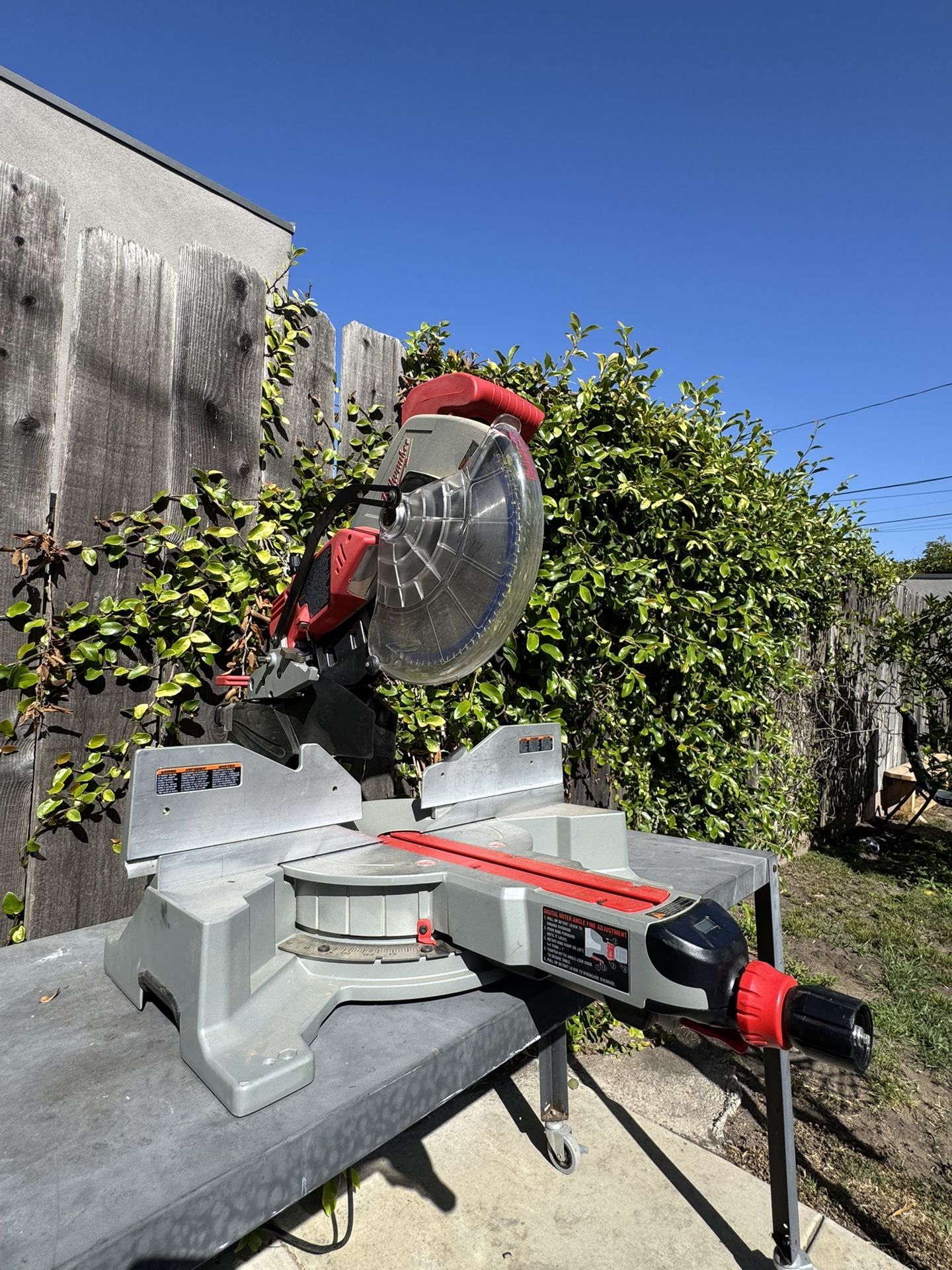 MILWAUKEE 12” Sliding Compound Mother Saw