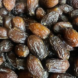 Fresh Medjool Dates