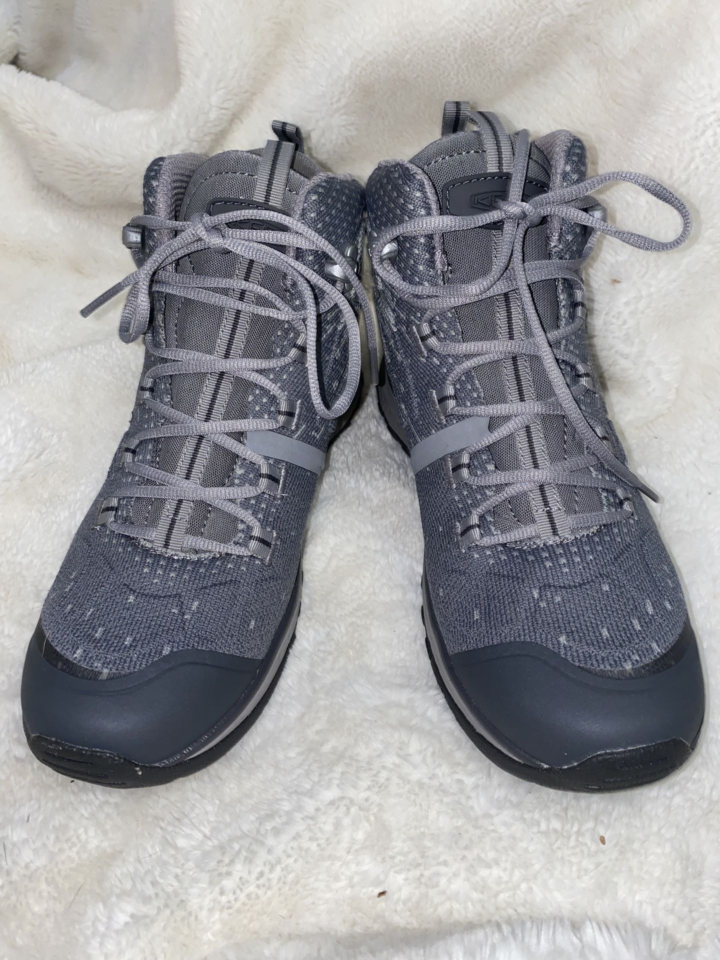 Keen Hiking Boots Man’s Sz 5.5 ••• Woman’s Sz 7