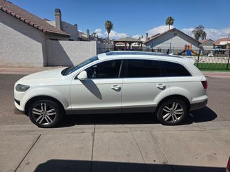 Audi Q7 SUV White