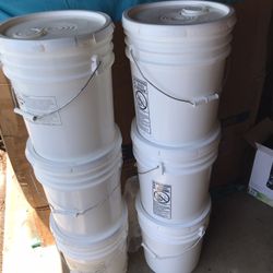 Free Gallon Pails / Bucket 