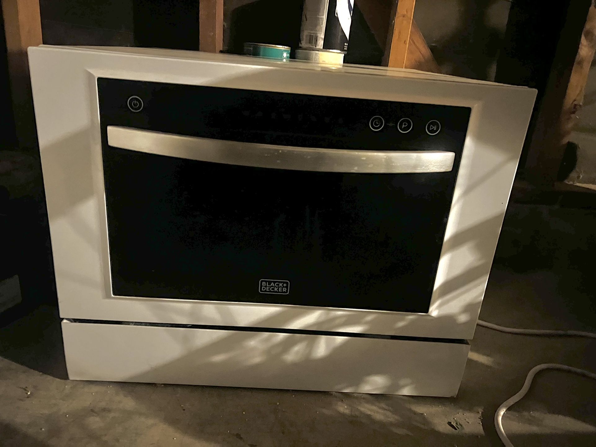 Black+Decker Countertop Dishwasher