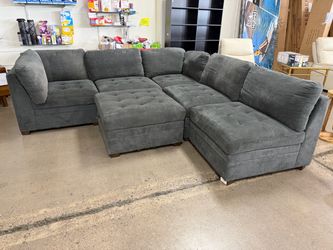 Tisdale 6 Piece Upholstered Sectional