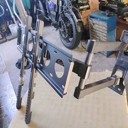 Tv Wall Mount With Hardware 