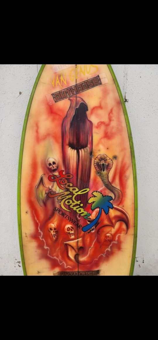 5ft 10in Vintage Surfboard Great Airbrush