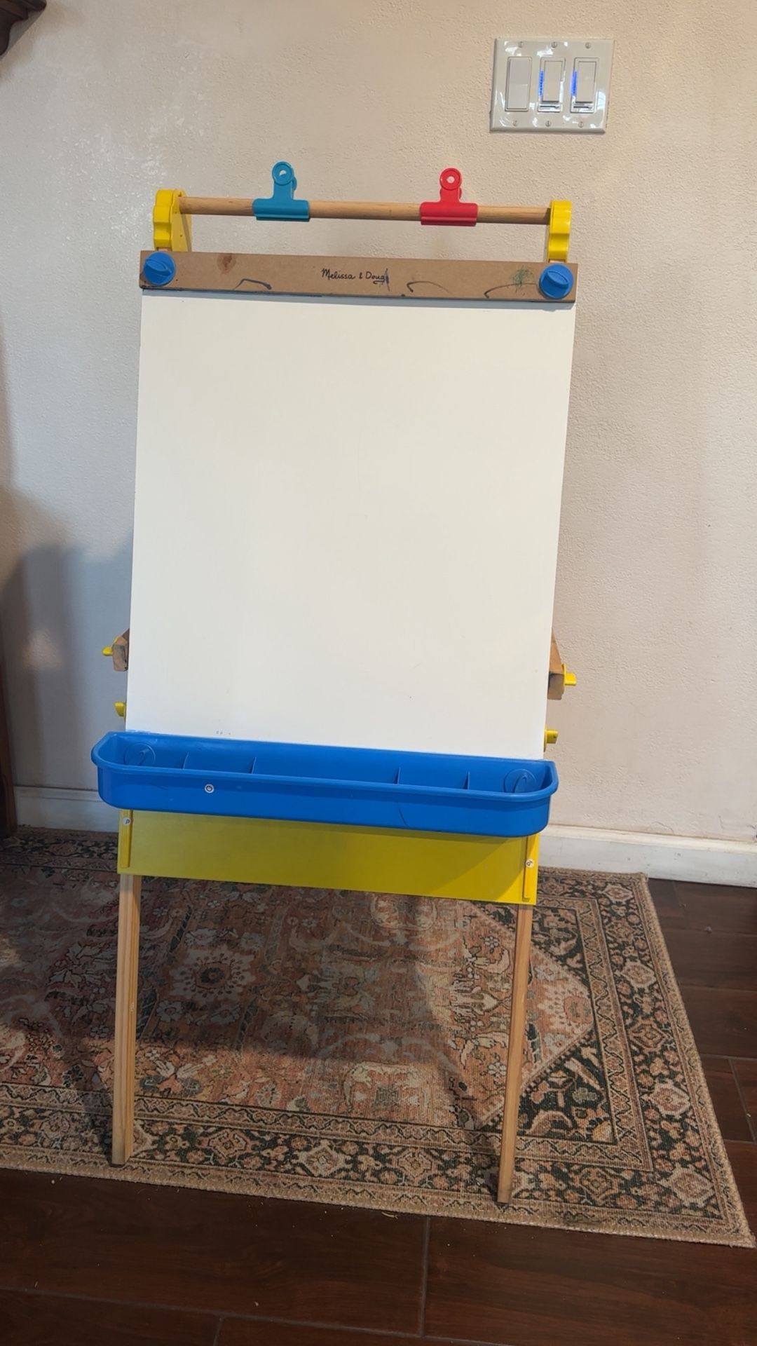 Melissa & Doug Kids Art Easel Chalkboard and Dry Erase