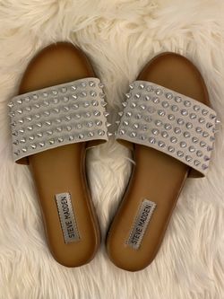 Steve Madden White Silver Studded Sandals
